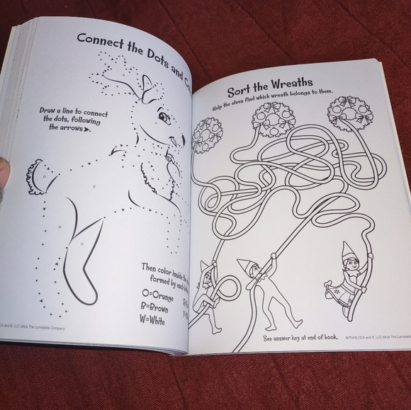 NEW The Elf on the Shelf Activity Book - Picture 7 of 7
